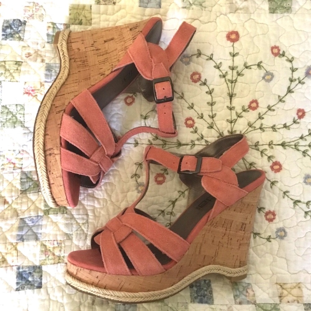 Moda peach suede leather platform wedge sandals